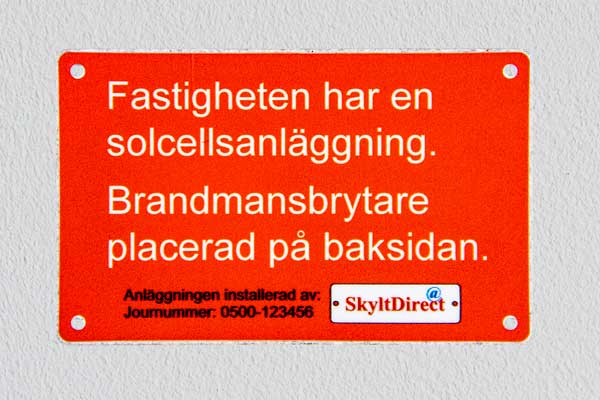 Fastighet med solceller, brandmansbrytare